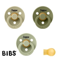 BIBS Colour Sutter med navn str2, 1 Khaki, 1 Sage, 1 Olive, Runde latex